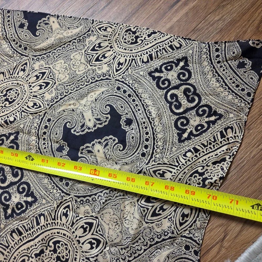 Vince Camuto Silk Baroque Paisley Medallion Oblong Scarf Bandana 17x70 Festival